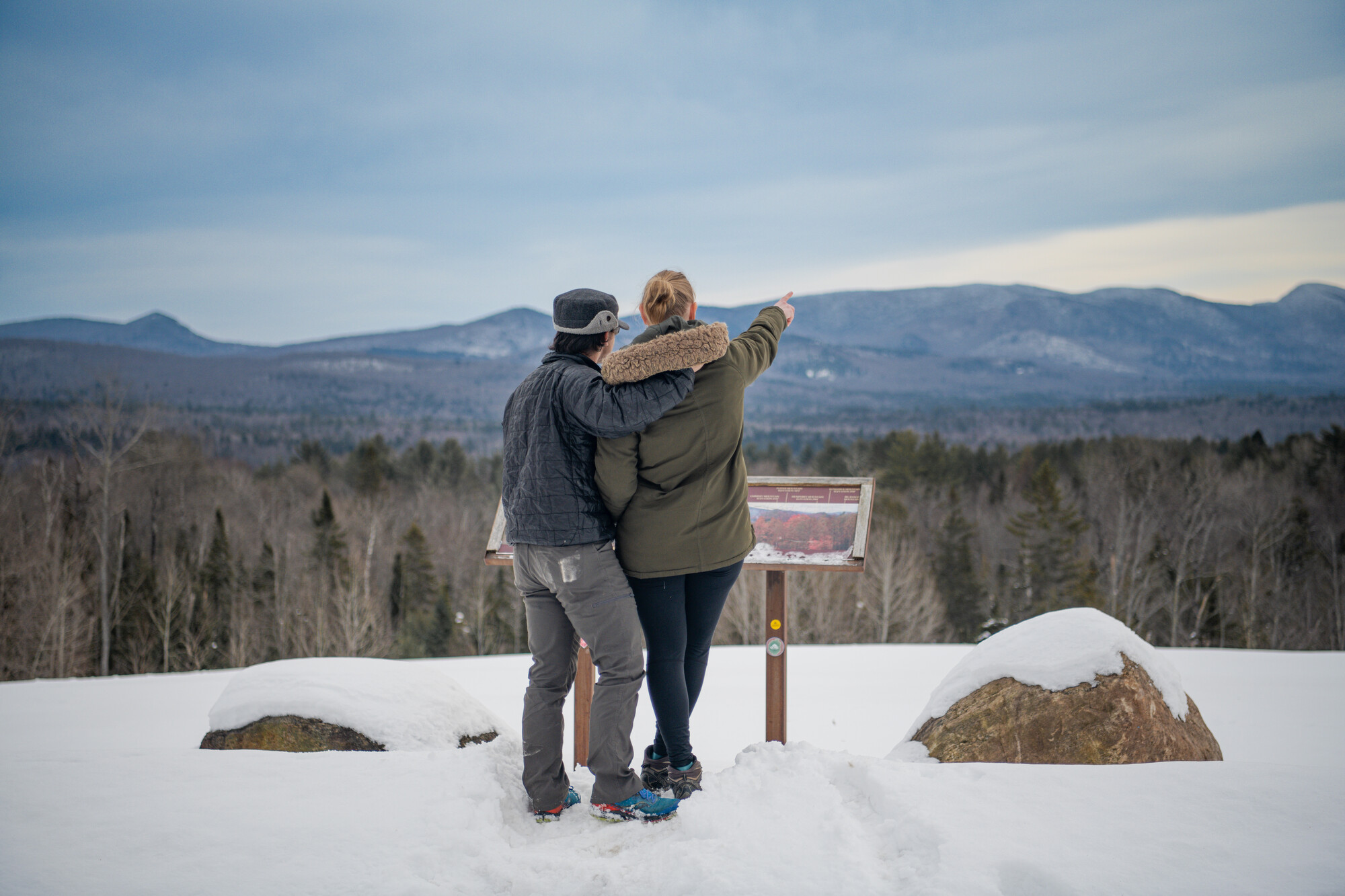 A couple sightseeing in the winter