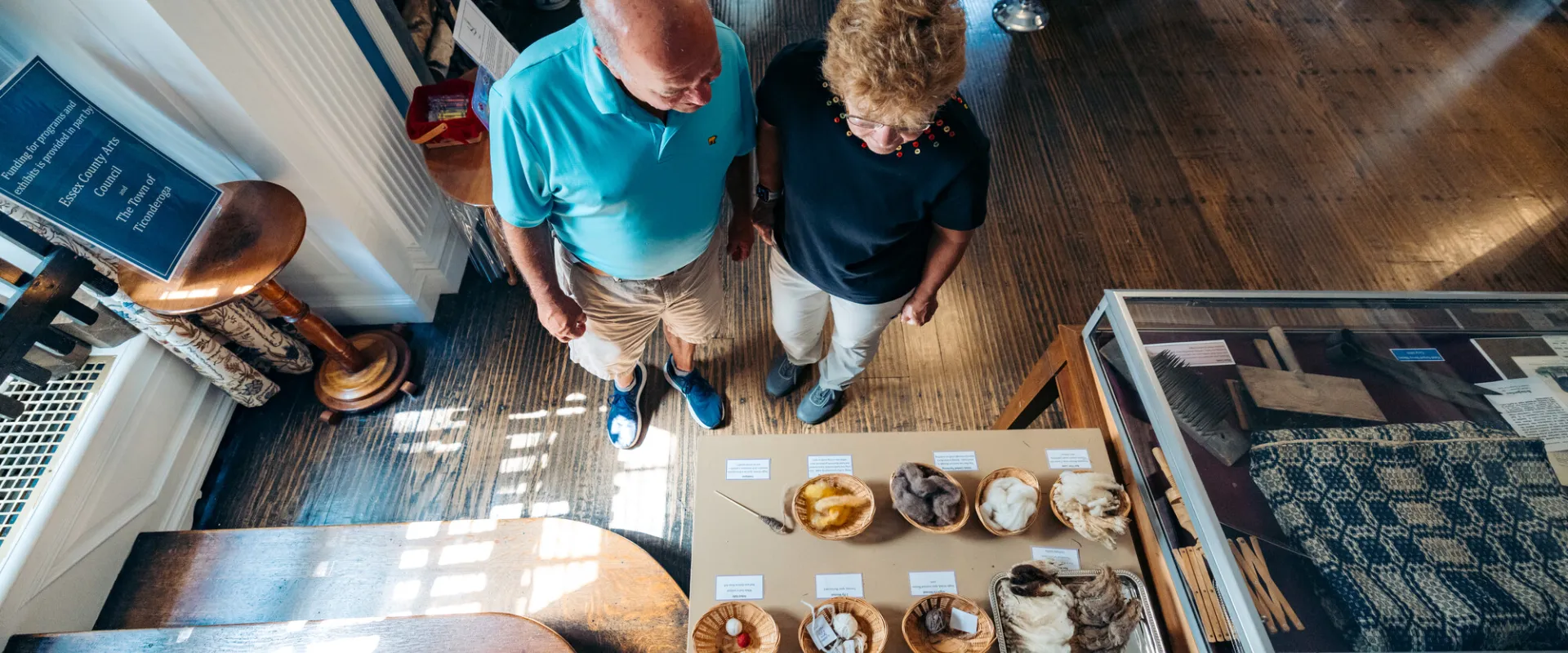 Two people in a museum