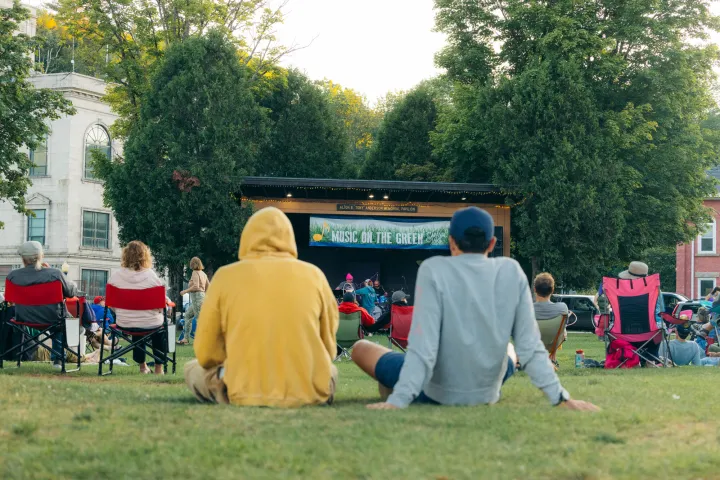 People sitting down for live music