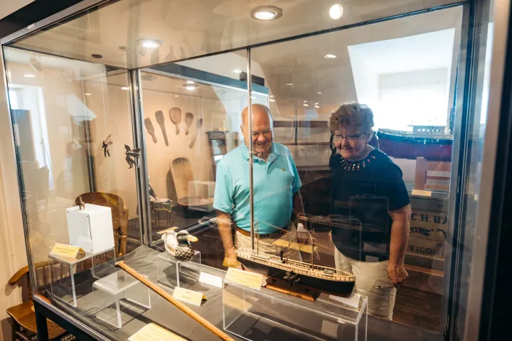 An older couple in a museum