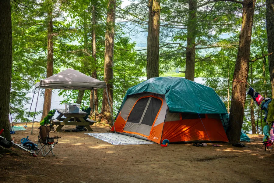 A campsite at Lewey Lake