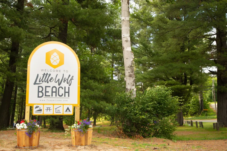 The sign for Little Wolf Beach