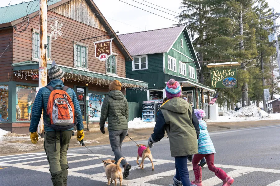 A family shopping in Inlet.