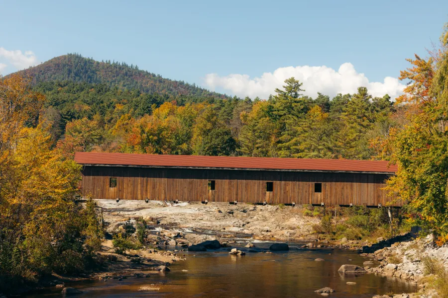 A covered bridge in the autumn