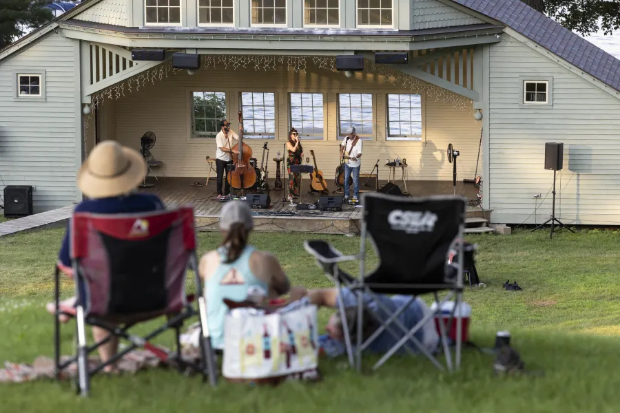 Live music in Ballard Park.